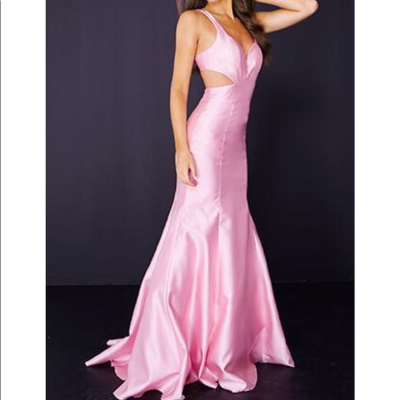 Jovani Dresses & Skirts - Jovani Red Dress/ Gown